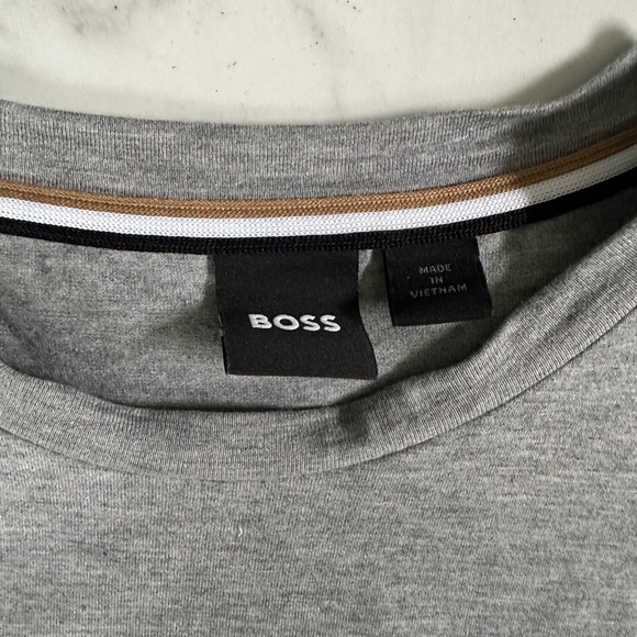 Hugo Boss T Shirt - Picture 2 of 2
